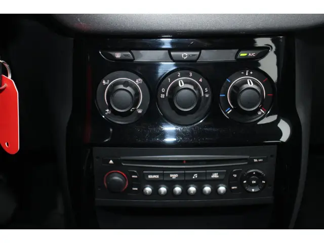 Citroën C3 1.0 VTi Attraction 2014 Benzine 17