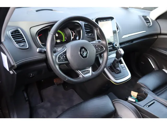 Renault Grand Scénic 1.6 dCi Initiale Paris 2018 Diesel 8