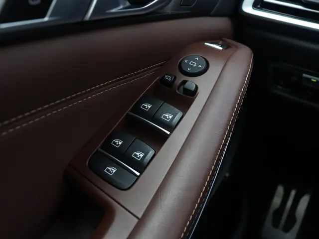 BMW X5 xDrive45e 2022 Hybride Benzine 35