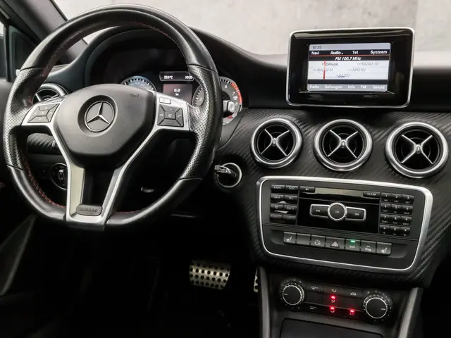 Mercedes-Benz A-Klasse 250 AMG Sport 2013 Benzine 7