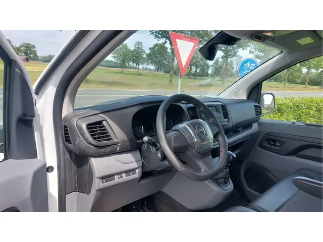 Opel Vivaro 2.0 CDTI L2H1 Edition 2021 Diesel 3