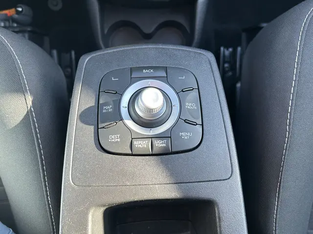 Renault Grand Scénic 1.2 TCe Limited 2015 Benzine 17