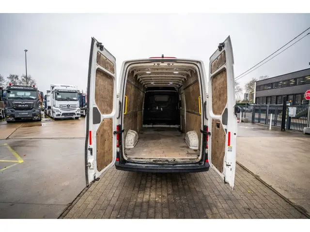 MAN TGE 3.140 2020 Diesel 6