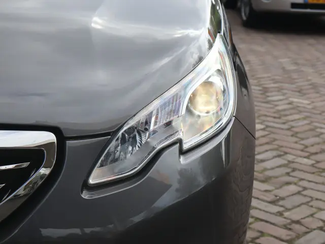 Peugeot 2008 1.2 PureTech Allure 2016 Benzine 16