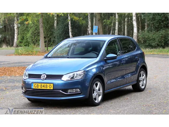 Volkswagen Polo 1.2 TSI Highline 2015 Benzine