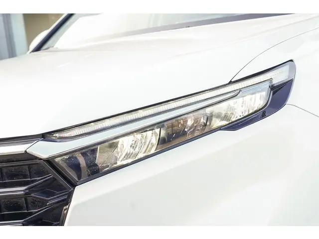 Honda CR-V 2.0i e:HEV ELEGANCE 2024 Hybride Benzine 42