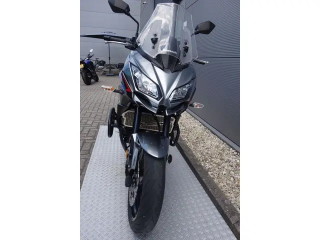 Kawasaki Versys 650 ABS 2022 Benzine 4