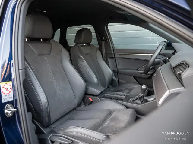 Audi Q3 45 TFSI e S-Line 2022 Hybride Benzine 18