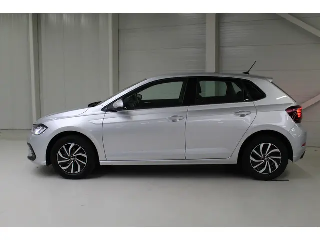 Volkswagen Polo 1.0 TSI Life 2022 Benzine 2