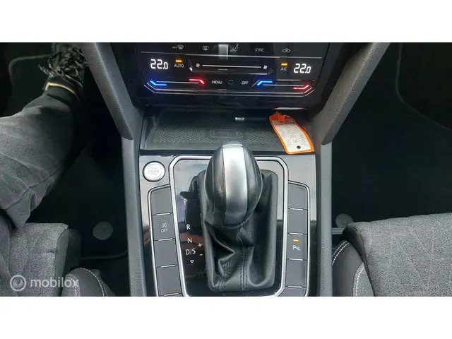 Volkswagen Passat Variant 1.5 TSI Business 2022 Benzine 26