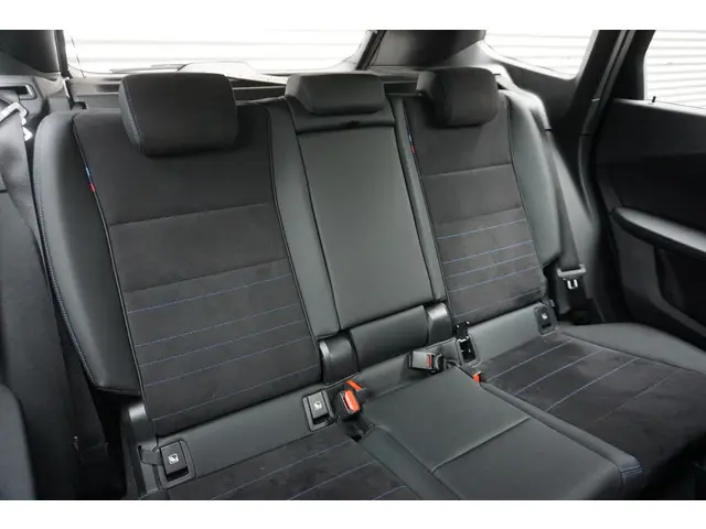 BMW X1 sDrive18i 2023 Benzine 10