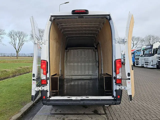 Peugeot Boxer 2.2 2022 Diesel 11