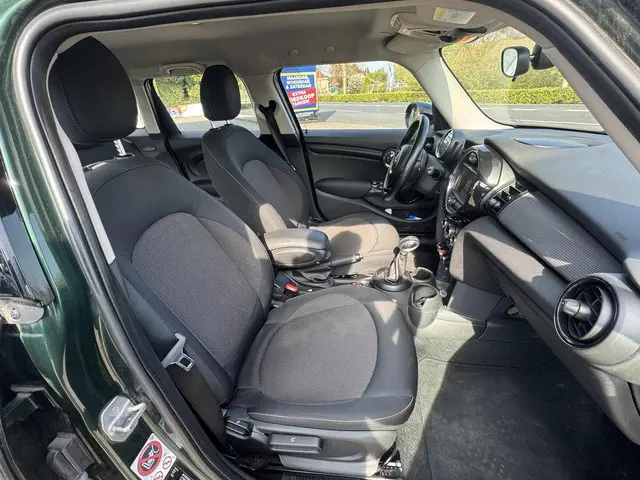 MINI Cooper Mini 1.5 Business 2016 Benzine 15