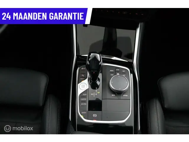 BMW 3 Serie Touring 320i High Executive 2020 Benzine 33