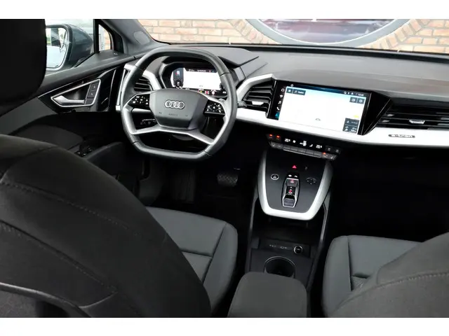 Audi Q4 e-tron 45 Edition 82 kWh 2024 Elektrisch 3