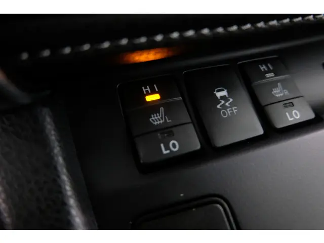 Toyota Auris Touring Sports 1.8 Hybrid 2016 Benzine 18