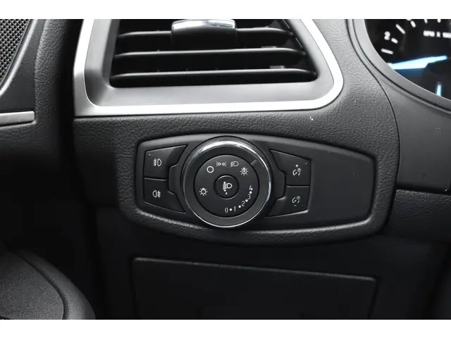 Ford Galaxy 1.5 Trend 2015 Benzine 15