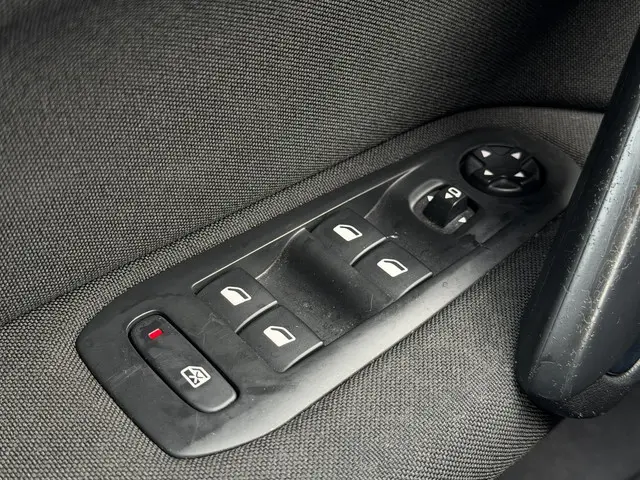 Peugeot 308 1.2 PureTech Style 2017 Benzine 26