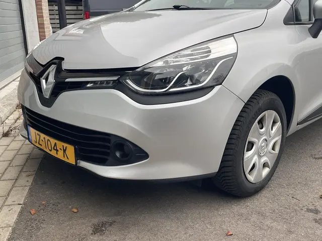 Renault Clio 0.9 TCe Eco2 Expression 2016 Benzine 17