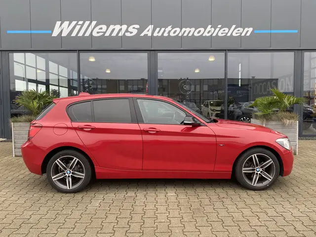 BMW 1 Serie 118i High Executive 2012 Benzine 6