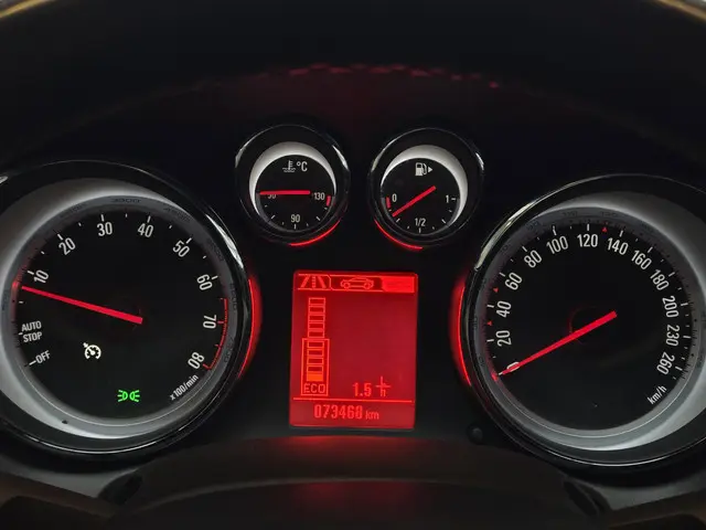 Opel Cascada 1.6 Turbo Cosmo 2015 Benzine 33