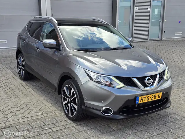 Nissan QASHQAI 1.2Tekna✅️Automaat✅️Pano✅️ 2017 Benzine 2