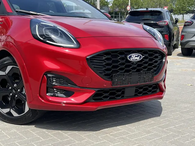 Ford Puma 1.0 EcoBoost Hybrid ST-Line X 2024 Benzine 2