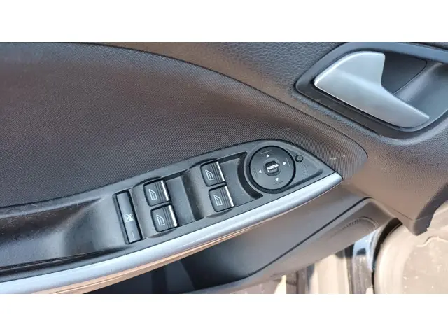Ford Focus Wagon 1.6 Titanium Automaat 2013 Benzine 13
