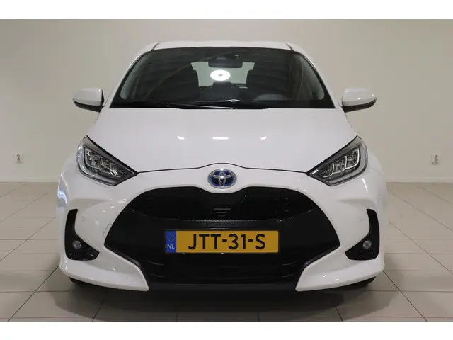 Toyota Yaris 1.5 Hybrid Dynamic, 2022 Hybride Benzine 10
