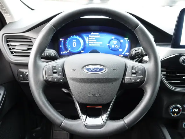 Ford Kuga 2.5 PHEV Titanium 2021 Hybride Benzine 26