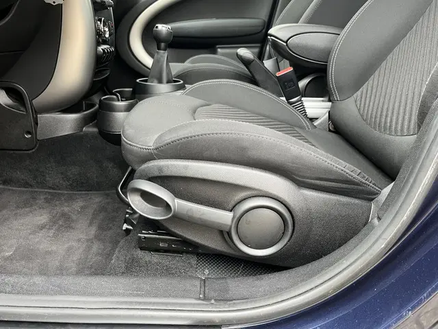 MINI Countryman 1.6 One Knockout Edition 2014 Benzine 18