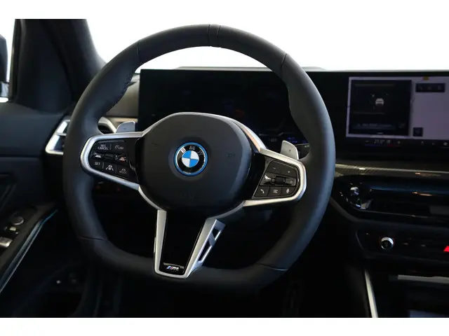 BMW 3 Serie Touring 330e 2026 Hybride Benzine 11