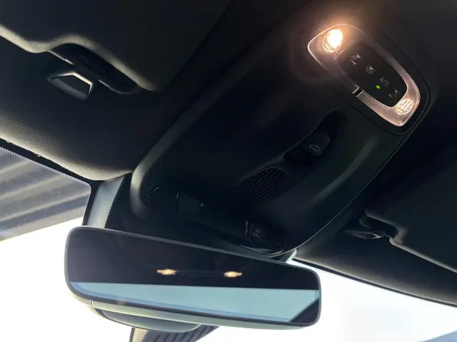 Volvo V40 1.5 T3 Polar+ Sport 2020 Benzine 25