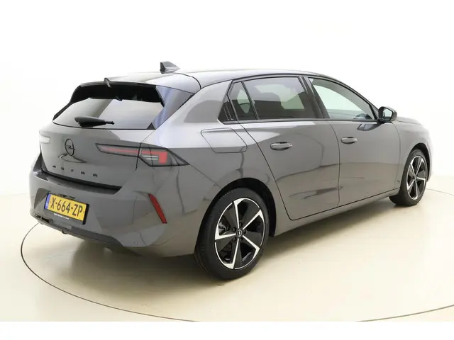 Opel Astra 2