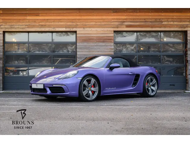 Porsche 718 Boxster S 2023 Benzine