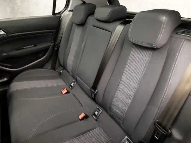 Peugeot 308 1.2 PureTech Sport 2018 Benzine 15