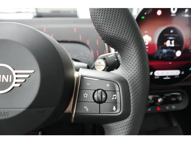 MINI Countryman C John Cooper Works 2025 Benzine 18