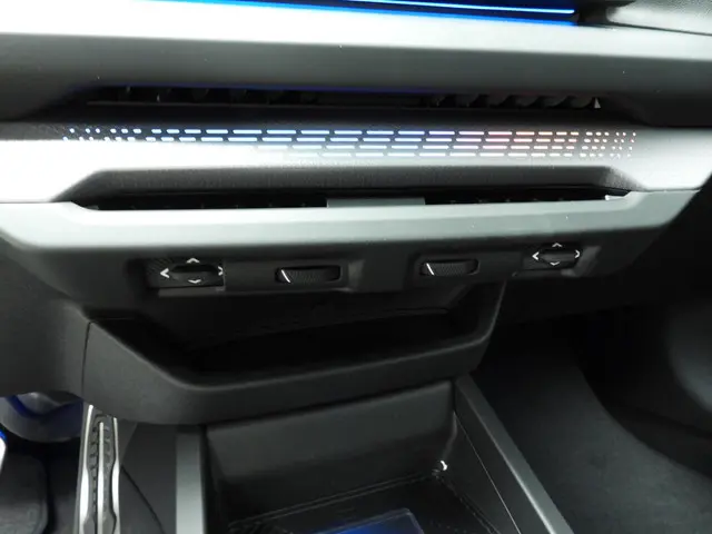 BMW 1 Serie 5-deurs 120 2025 Benzine 31