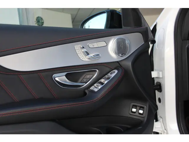 Mercedes-Benz GLC AMG 43 4MATIC 2017 Benzine 37
