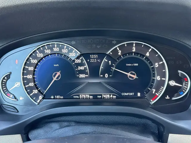BMW X3 xDrive20i High Executive 2018 Benzine 4