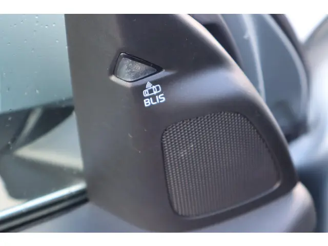 Volvo S60 1.6 T4 Momentum 2013 Benzine 18