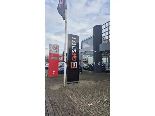 Toyota Yaris 1.5 Hybrid Aspiration 2017 Hybride Benzine 28