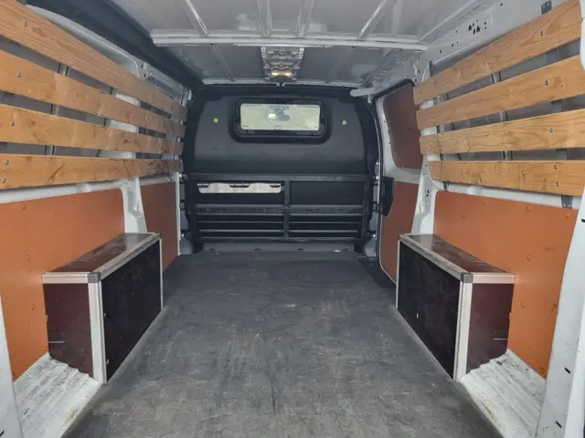 Peugeot Expert BlueHDI 100 L3 Airco Navi 2023 Diesel 11