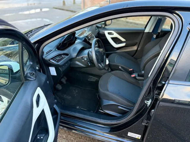 Peugeot 208 1.0 PureTech Access 2016 Benzine 11