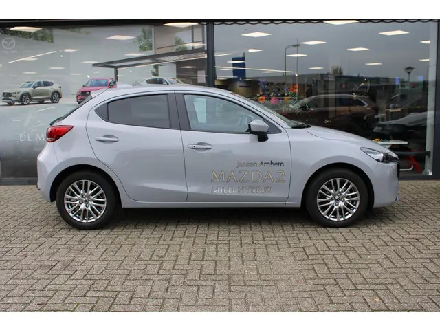 Mazda 2 1.5 e-SkyActiv-G 90 Exclusive-Line 2024 Benzine 8