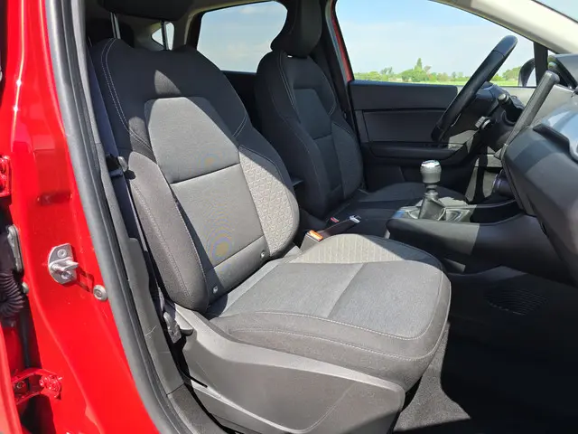Renault Captur 1.0 TCe 90 techno 2023 Benzine 12