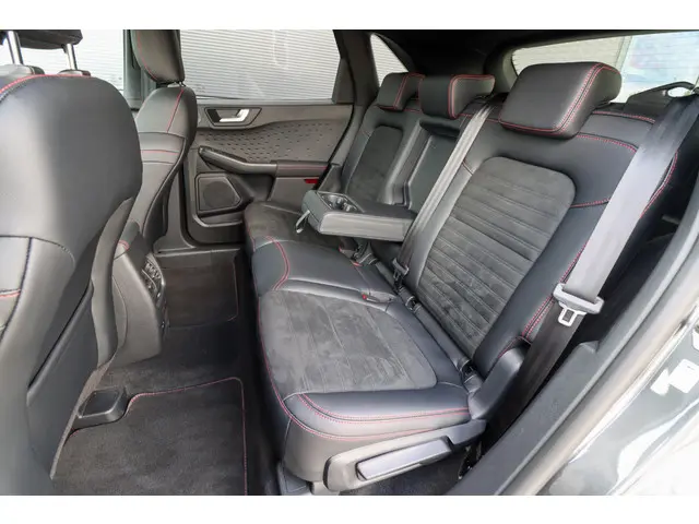 Ford Kuga 2.5 PHEV ST-Line X 2021 Hybride Benzine 10