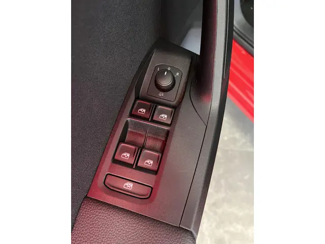 SEAT Ibiza 1.0 TSI FR Intense 2021 Benzine 32
