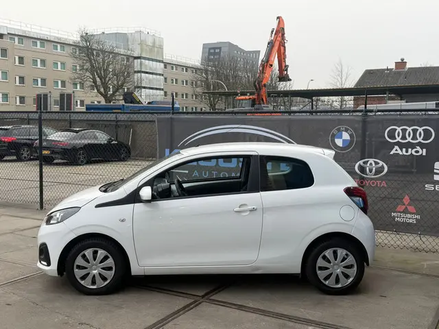 Peugeot 108 1.0 e-VTi Active 2014 Benzine 3