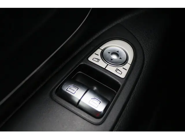 Mercedes-Benz Vito 114 CDI Lang DC Comfort 2018 Diesel 28